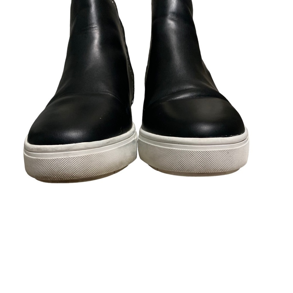 Chelsea & Violet shoes Milo black leather suede grommet hidden wedge sneaker 7.5 - Picture 11 of 11